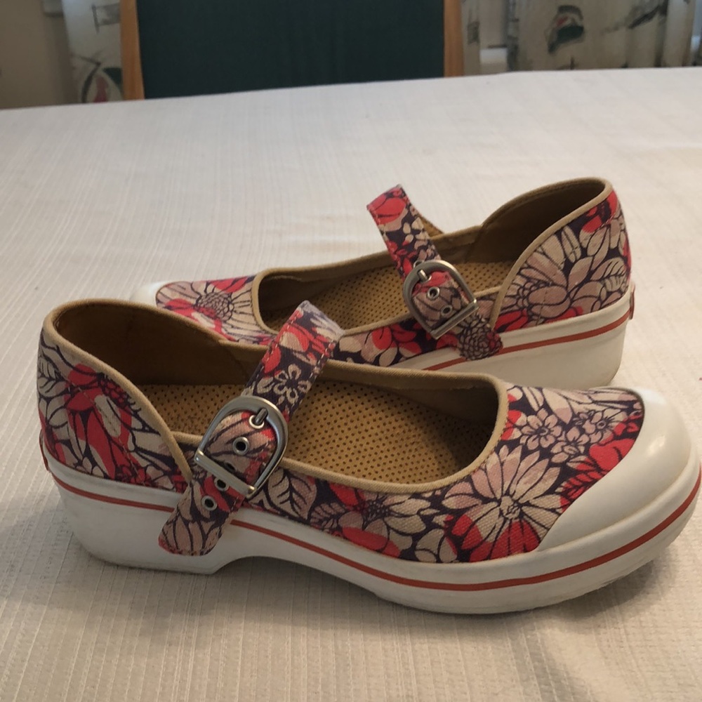 Dansko Valerie Floral canvas Mary Jane clogs - Picture 6 of 8